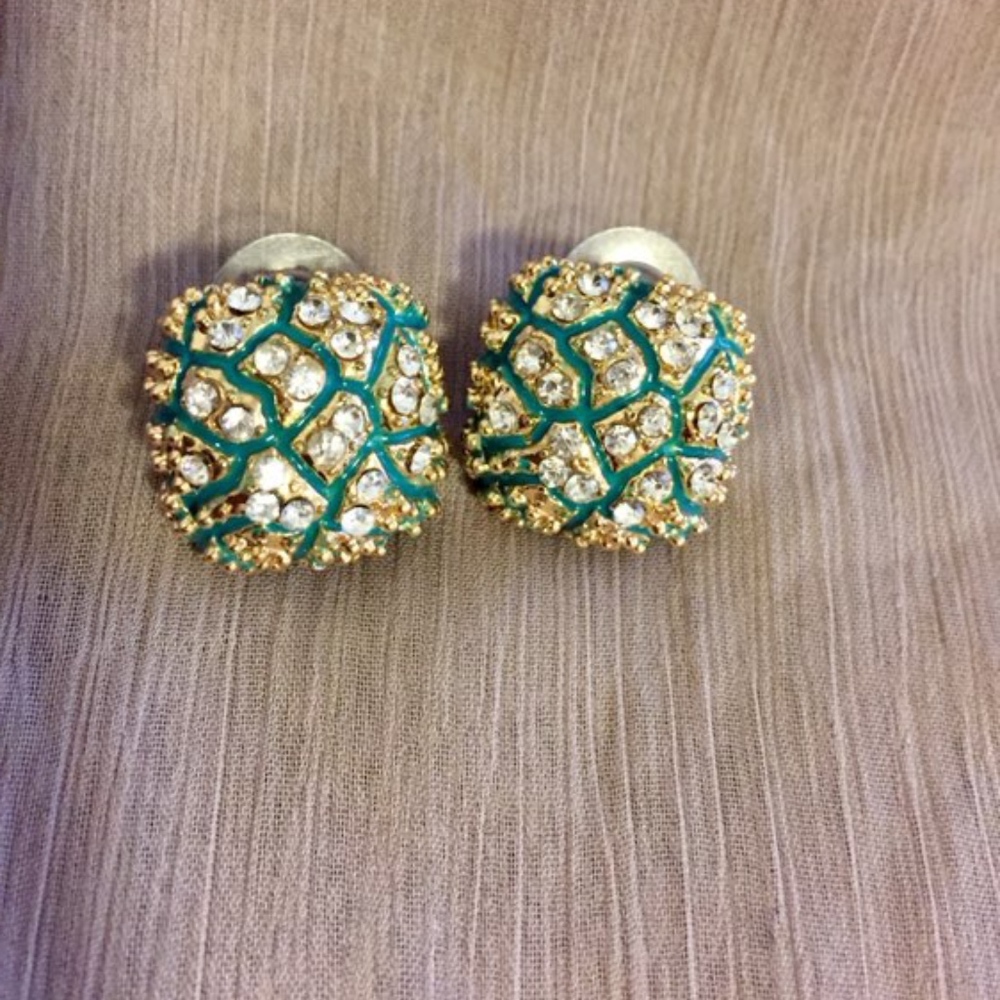 曆Turquoise and Gold Earrings曆✨✨✨